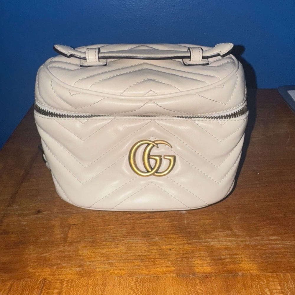 Used GG Marmont Backpack Vanity Bag White Leather